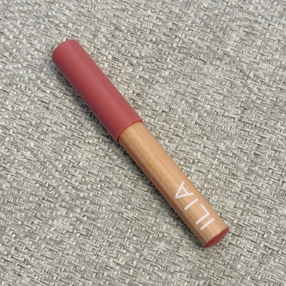 ILIA Lip Sketch Hydrating + Lip Liner Crayon 1.2g - Picture 2 of 3